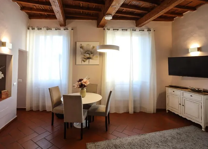 Апартаменты Santo Spirito - Elegante In Pieno Centro *
