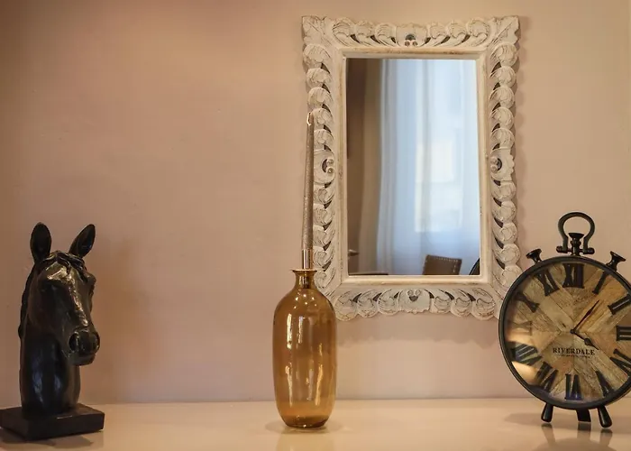 Апартаменты Santo Spirito - Elegante In Pieno Centro Флоренция